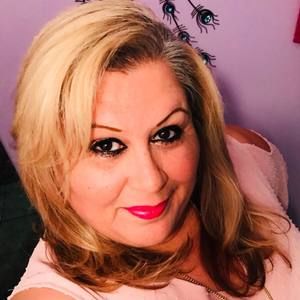 Meet your Posher, Becky